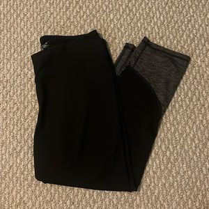 Large GAIAM Black Workout Leggings